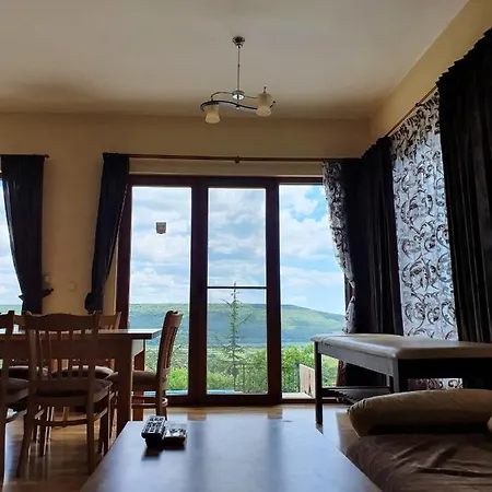 Dream House 빌라 로가체보