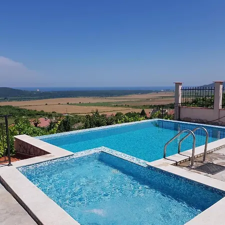 Villa Dream House Rogachevo