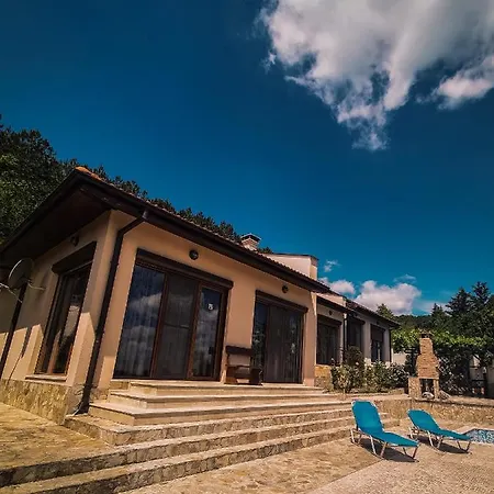 Dream House Villa *